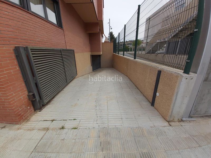 Foto d6a2c0ea-69ea-45ab-a57b-057e91743a0c. Aparcament cotxe a Albatàrrec