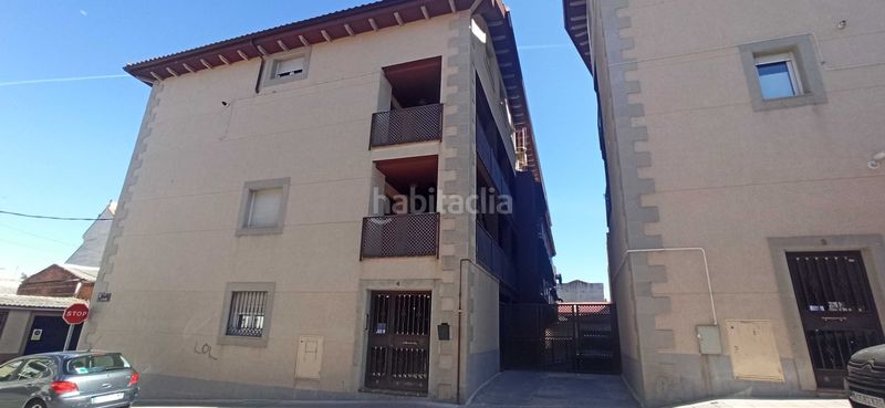 Foto a2e19339-e457-42fc-a43e-86a12bdc834a. Aparcament cotxe a Molar (El)