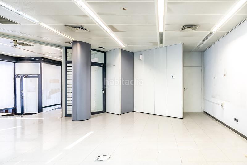 Foto 63cb98c3-e895-4662-a0db-145f6d934ae1. Local comercial a Can Palet Terrassa