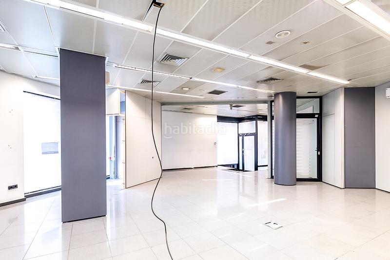 Foto bbe072b7-f00e-48c6-88fc-ce3ba3b8d426. Local comercial a Can Palet Terrassa