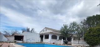Xalet  Pt nevera. Solvia inmobiliaria  chalet independiente catadau