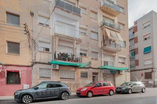 Pis  C/ ivars durgell. Solvia inmobiliaria  piso sabadell