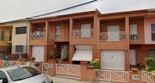 Casa aparellada  Puigsacalm. Solvia inmobiliaria  chalet adosado santa coloma de farners