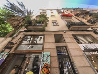 Pis  Joaquin costa. Solvia inmobiliaria  piso barcelona