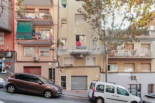 Pis  C/ amadeu vives. Solvia inmobiliaria  piso hospitalet de llobregat el
