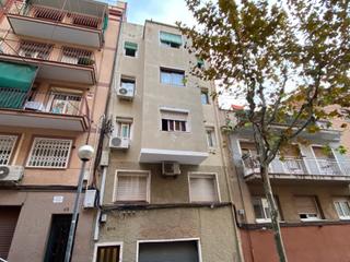 Appartement  C/ amadeu vives. Solvia inmobiliaria  piso hospitalet de llobregat el