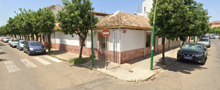 Casa aparellada  C/ don teodomiro. Solvia inmobiliaria  chalet adosado córdoba