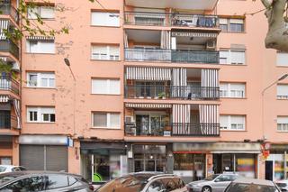 Pis  C/ monturiol. Solvia inmobiliaria  piso rubí