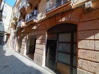 Local Comercial  C/ sant oleguer. Solvia inmobiliaria  locales valls