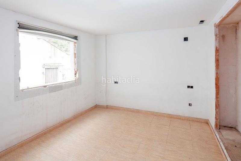 Foto b0f45cce-0b15-4e15-b99b-ba7644eac947. Edificio solvia inmobiliaria en construccion en Palma de Gandía