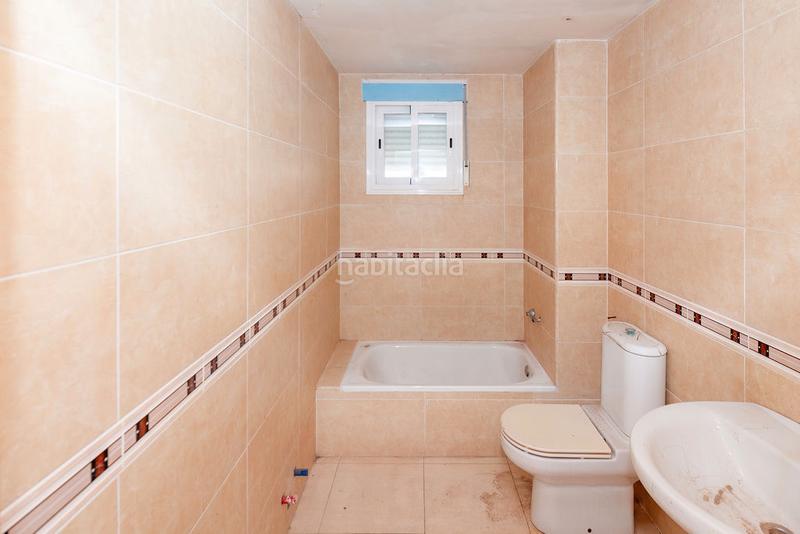 Foto bac6d140-8b87-4597-8d1f-5b8f4fd5bf1c. Edificio solvia inmobiliaria en construccion en Palma de Gandía