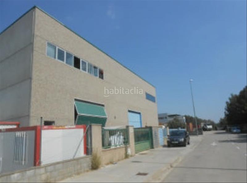Foto 6a716bad-2ab2-4b98-b762-3f25b36175c4. Bâtiment à usage industriel dans Olesa de Montserrat