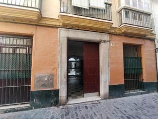 Local Comercial  C/ obispo urquinaona. Solvia inmobiliaria  locales cádiz