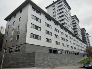 Aparcament cotxe  C/ salgueriños de abaixo. Solvia inmobiliaria  garaje santiago de compostela