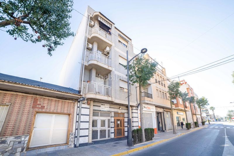 Foto 016c085e-7c5f-4817-beb2-7f562e891cd4. Local comercial a Beniel