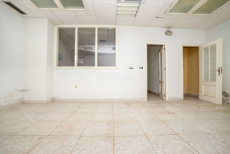 Foto 2b6e30dd-f410-4dcf-b7b9-59b88a892b04. Local comercial a Beniel