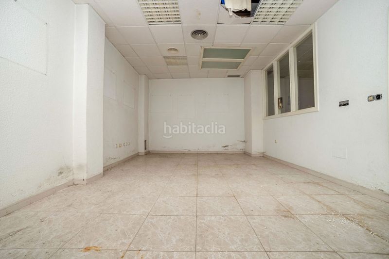 Foto 4284edfb-a8f7-4b3a-8c42-6920fc6e2109. Local comercial a Beniel