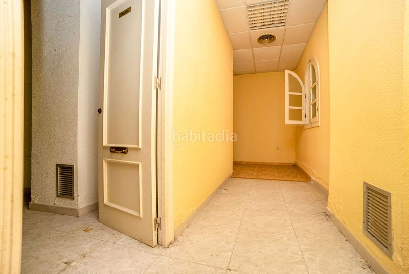 Foto a90346c3-e23e-4c07-a8b5-1cfa3d607f46. Local comercial a Beniel
