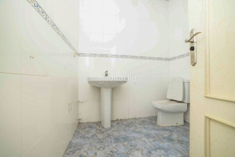 Foto baced326-f632-4811-bf47-75e32e9ca0c3. Local comercial a Beniel