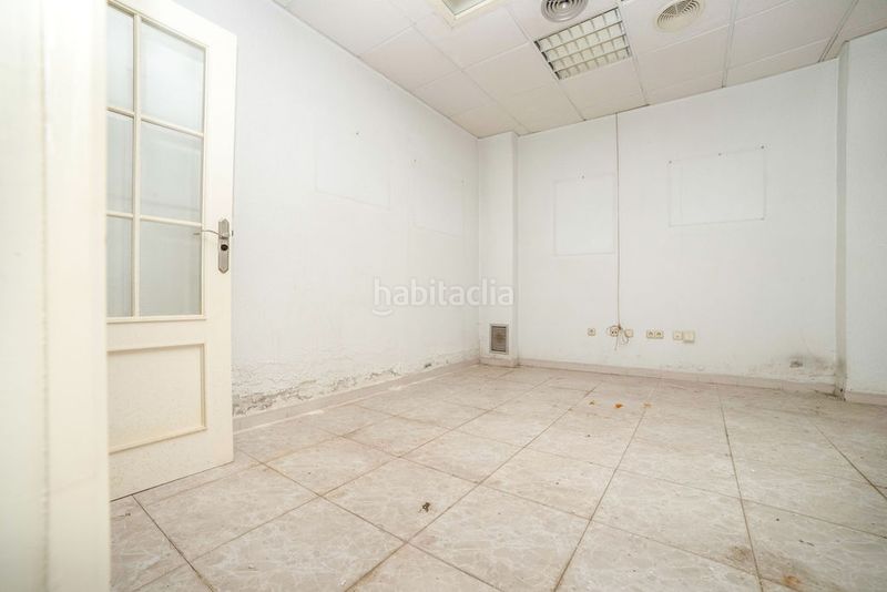 Foto f37461e3-176e-4dbf-a590-8ebfa7d06322. Local comercial a Beniel