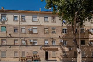 Piso  C/ grupo gabriela mistral. Solvia inmobiliaria  piso zaragoza