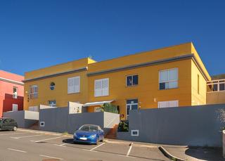 Casa aparellada  C/ carmita castro. Solvia inmobiliaria  chalet adosado tacoronte