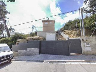 Xalet  C/ can barceló. Solvia inmobiliaria  chalet independiente rubí