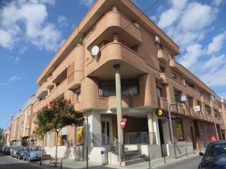 Locale commerciale in C/ Sacedón