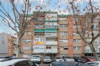 Pis  C/ ramón d´abadal. Solvia inmobiliaria  piso santa perpètua de mogoda