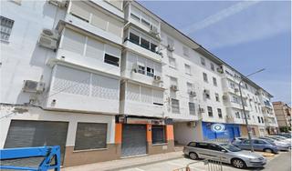 Pis  C/ mijail gorbachov. Solvia inmobiliaria  piso dos hermanas