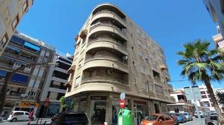 Appartement  C/ san pablo - ed cuatro vientos -. Solvia inmobiliaria  piso torrevieja