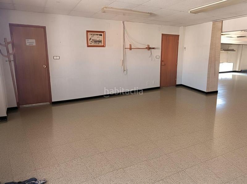 Foto 810c60b4-a465-4305-90e1-614c1a763bb3. Bâtiment à usage industriel dans Campo Alto-Club de Campo Elda