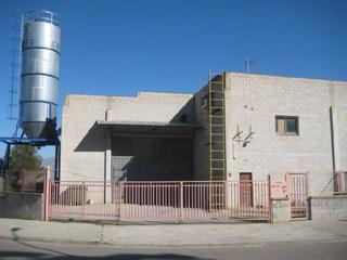 Bâtiment à usage industriel  C/ alemanya. Solvia inmobiliaria  nave industrial castellví de rosanes