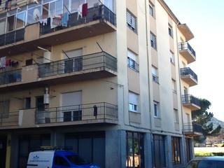 Pis  Calle san feliu esq. calle orriol. Solvia inmobiliaria  piso celrà