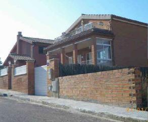 Xalet  Cl agustina saragossa. Solvia inmobiliaria  chalet independiente vendrell el