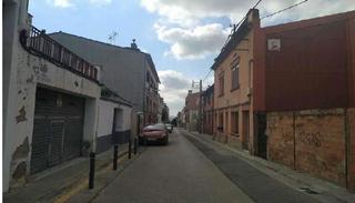 Xalet  C/ mestre feliu monne. Solvia inmobiliaria  casa esparreguera