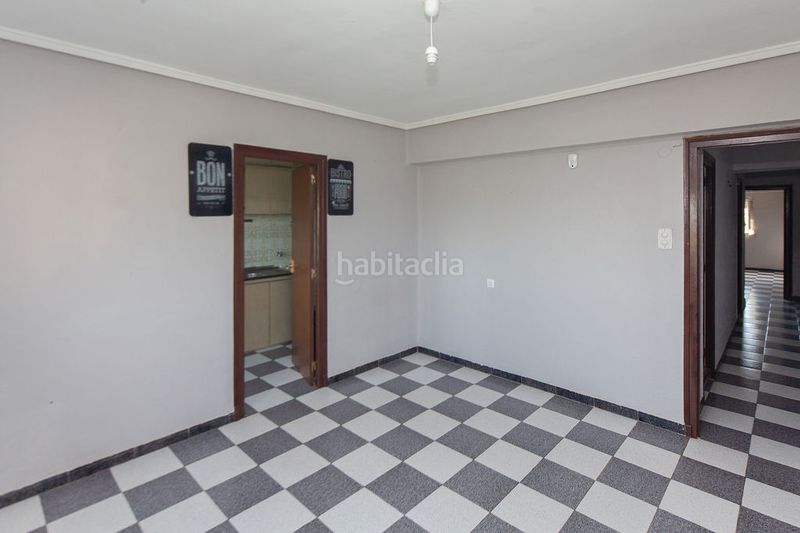 Foto d5c5fed6-b336-4a7b-a85a-b2db3a922d64. Pis a Centro Chiva