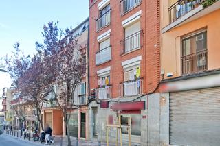 Àtic  C/ reloj. Solvia inmobiliaria  ático santa coloma de gramenet