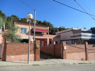 Chalet  C/ anoia. Solvia inmobiliaria  chalet independiente lliçà damunt