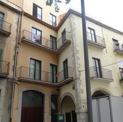 Pis  Pl patates. Solvia inmobiliaria  piso figueres