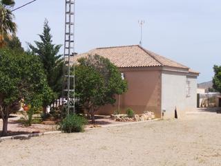 Xalet  C/ los cristobales (camino de las majadas). Solvia inmobiliaria  chalet independiente orihuela