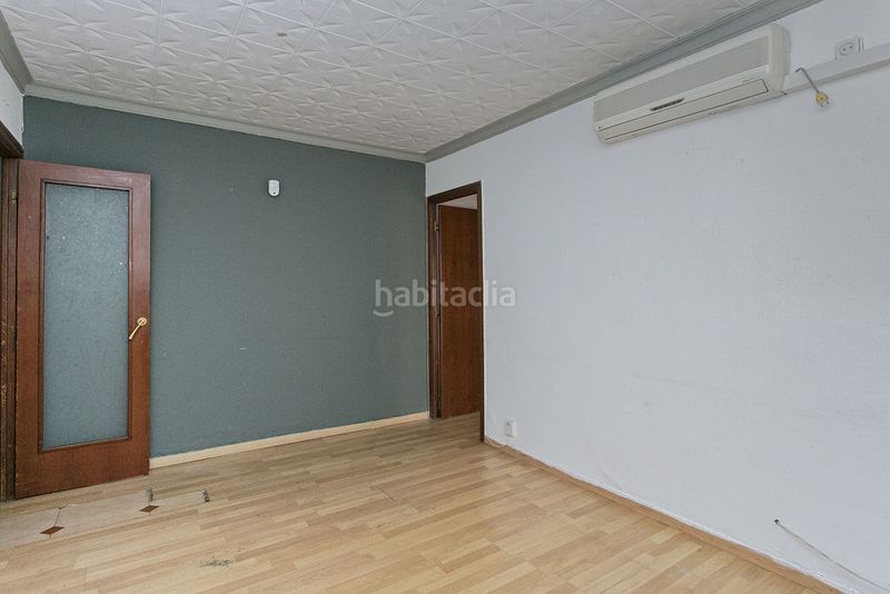 Foto efd67cef-a569-4ffc-bc8d-ccdc1dac6592. Pis a Centre Rubí