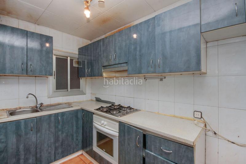 Foto d9898bb1-bfe8-41e2-b9e1-3e82a4b8210c. Piccolo appartamento in Lloreda Badalona