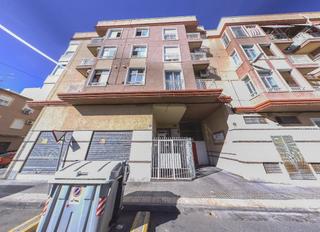 Pis  C/ diego pascual oliver. Solvia inmobiliaria  piso elcheelx