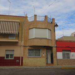 Casa aparellada  C/ santisimo cristo. Solvia inmobiliaria  chalet adosado aldaia