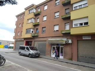 Pis  Calle barcelona. Solvia inmobiliaria  piso banyoles