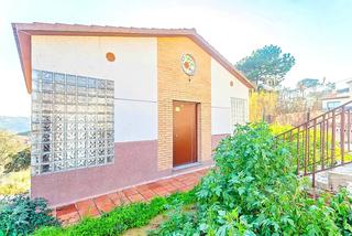 Xalet  C/ pica d´ estats. Solvia inmobiliaria  chalet independiente maçanet de la selva