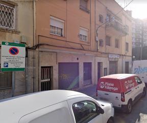 Piso  C/ naranjos. Solvia inmobiliaria  piso hospitalet de llobregat el