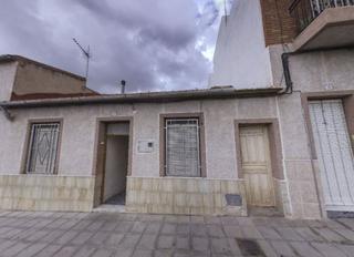 Chalet  C/ maestro serrano. Solvia inmobiliaria  casa elda