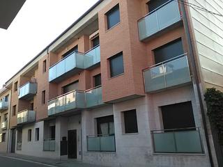 Piso  C/ angel guimera. Solvia inmobiliaria  piso manlleu